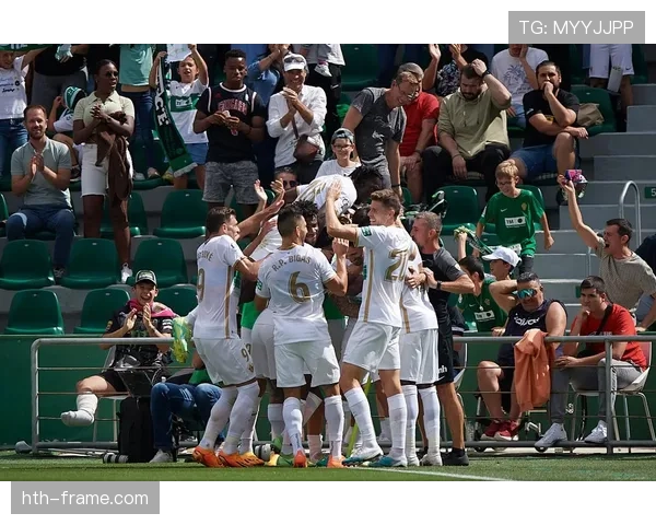 埃尔切俱乐部重磅引援,新援加盟引爆转会市场 埃尔切俱乐部重磅引援,新援加盟引爆转会市场