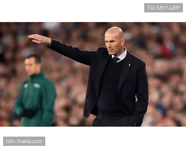 厄德高：从神童到顶级中场的历史地位解析